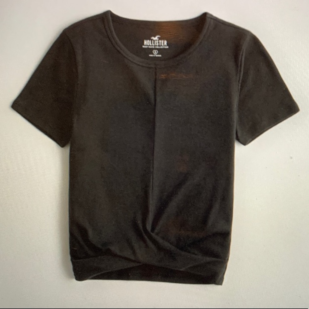 Hollister black crop top